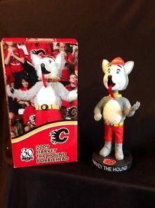 Harvey the Hound bobblehead