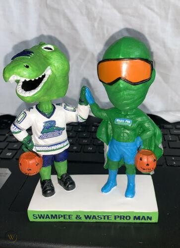 Swampee & Waste Pro Man bobblehead