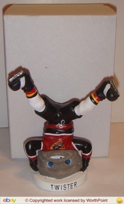 Twister bobblehead